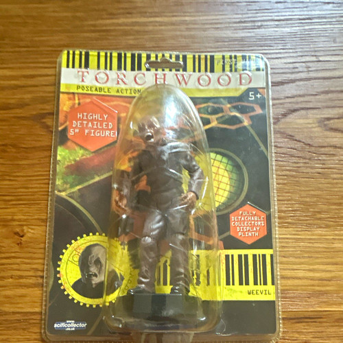 Torchwood weevil poseable - torchwood,